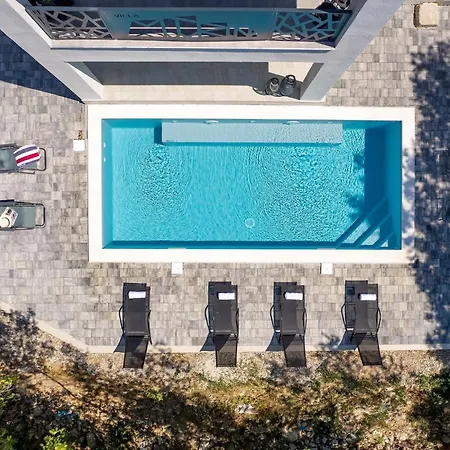 Modruna * Crikvenica