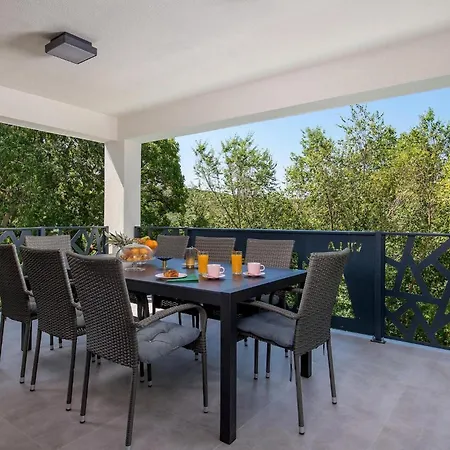 Modruna Casa de Férias *